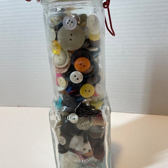 Vintage Glass Jar With Red Clamp Lid & Mixed Buttons - Picture 4 of 7